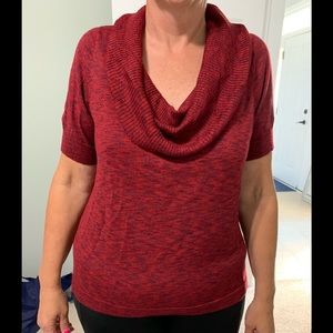 Woman’s short sleeve sweater